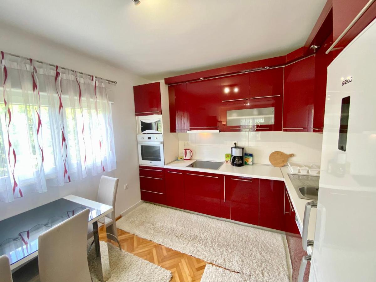 Guest House Ivano موستار المظهر الخارجي الصورة